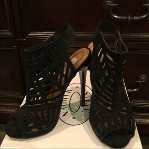 Steve Madden Black Suede Heels Size 6.5